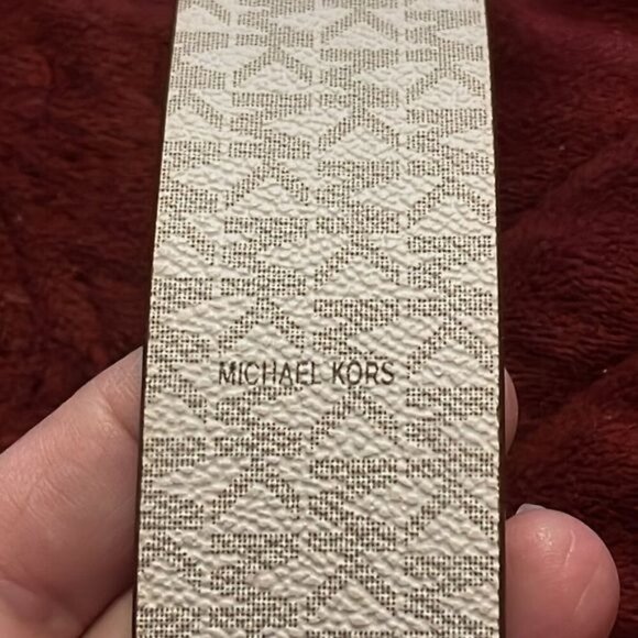 NWOT Michael Kors Signature‎ Leather MK Gray, then Brown Reverseable Belt 36” - Picture 13 of 13